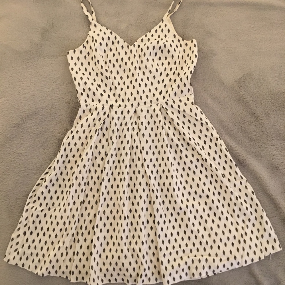 Beautiful Linen Blend Dress!